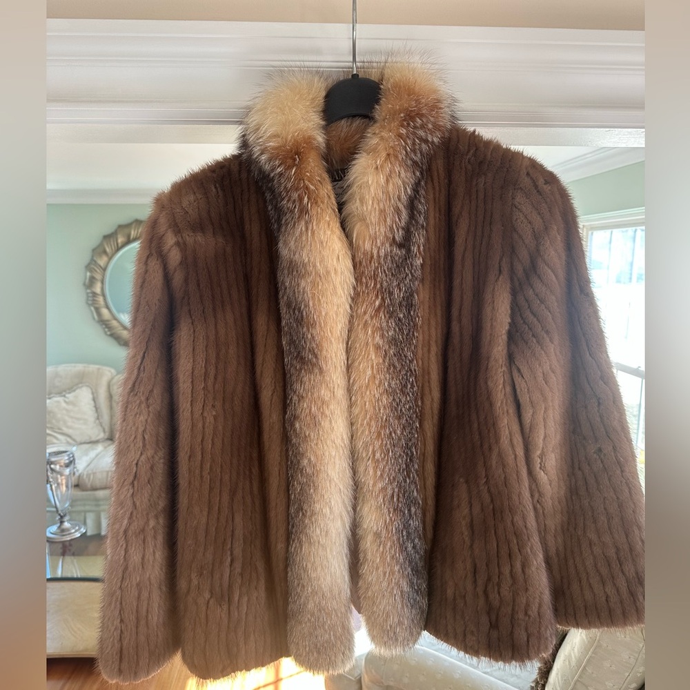 Authentic vintage Mink coat with Fox fur tuxedo
